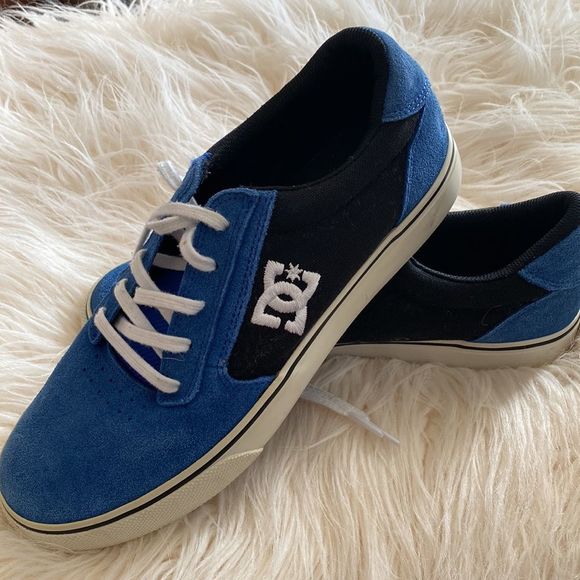 💞DC skateboard shoes💞 - Picture 2 of 12